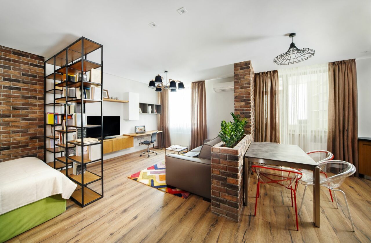 découvrez notre guide complet sur les prix de rénovation au mètre carré. que vous planifiez une petite mise à jour ou une transformation complète de votre espace, trouvez ici des estimations précises et des conseils pratiques pour optimiser votre budget et réussir vos projets de rénovation.