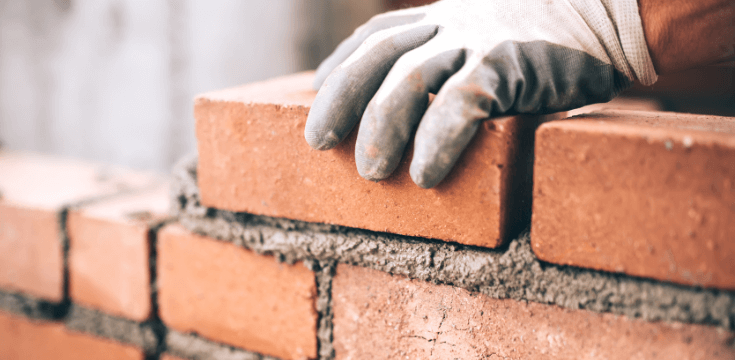 découvrez le coût de rénovation au mètre carré en fonction des matériaux utilisés. obtenez des conseils pratiques et des estimations pour planifier efficacement vos travaux de rénovation.
